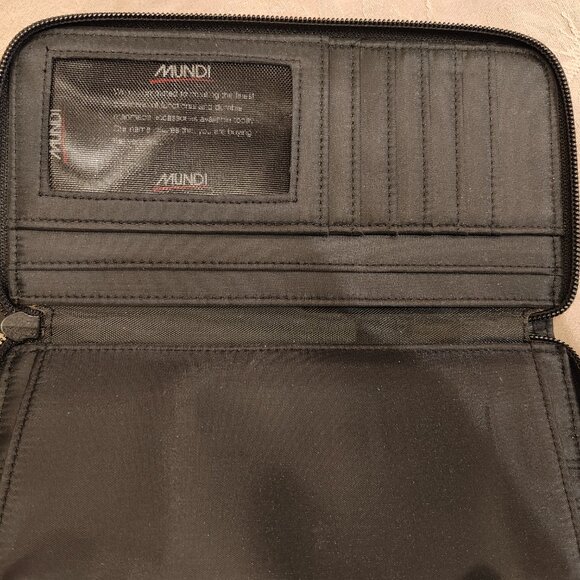 Mundi Zip Around Wallet with Chained ID Holder, New With Tags! - Picture 3 of 9